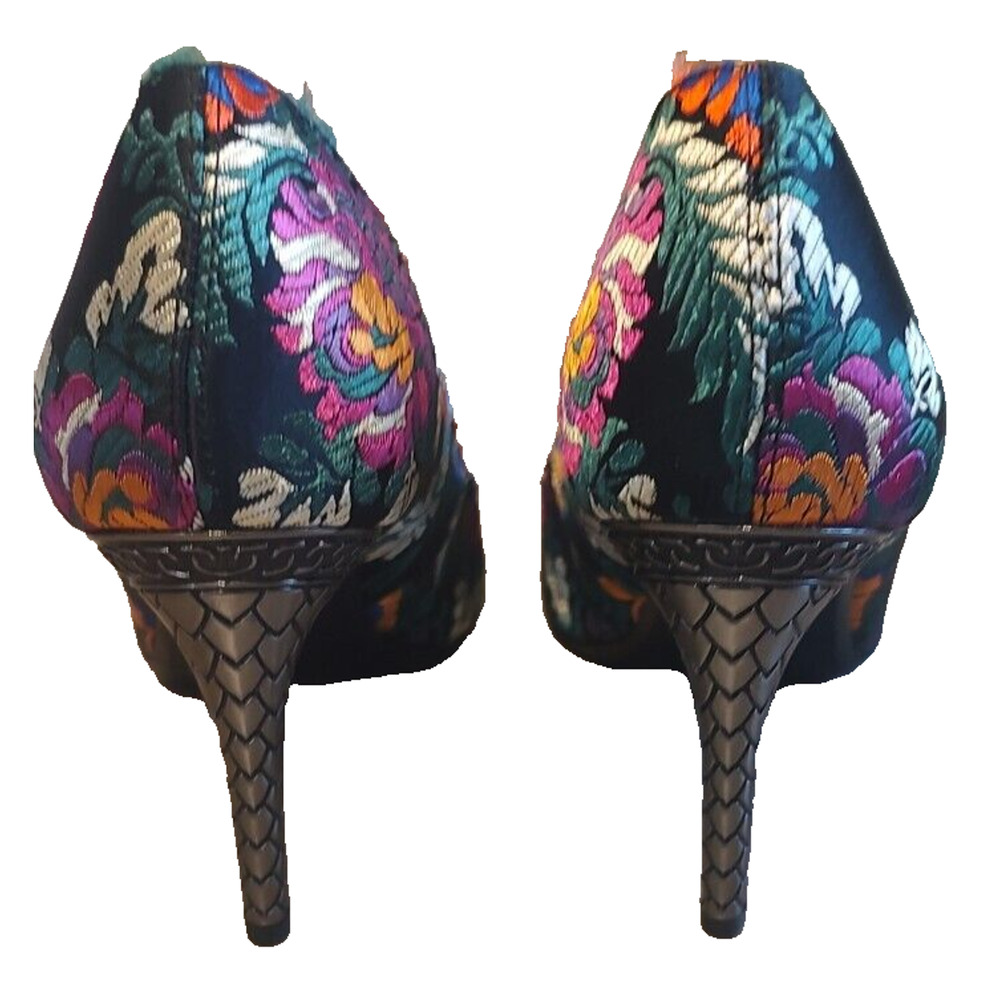 J. Renee Floral Multi Heels Pumps Shoes Size 8 NWOB - Picture 4 of 4
